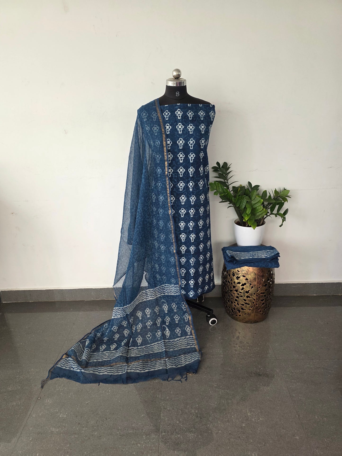 Jaipuri handblock cotton top with kota shawl set - indigo blue