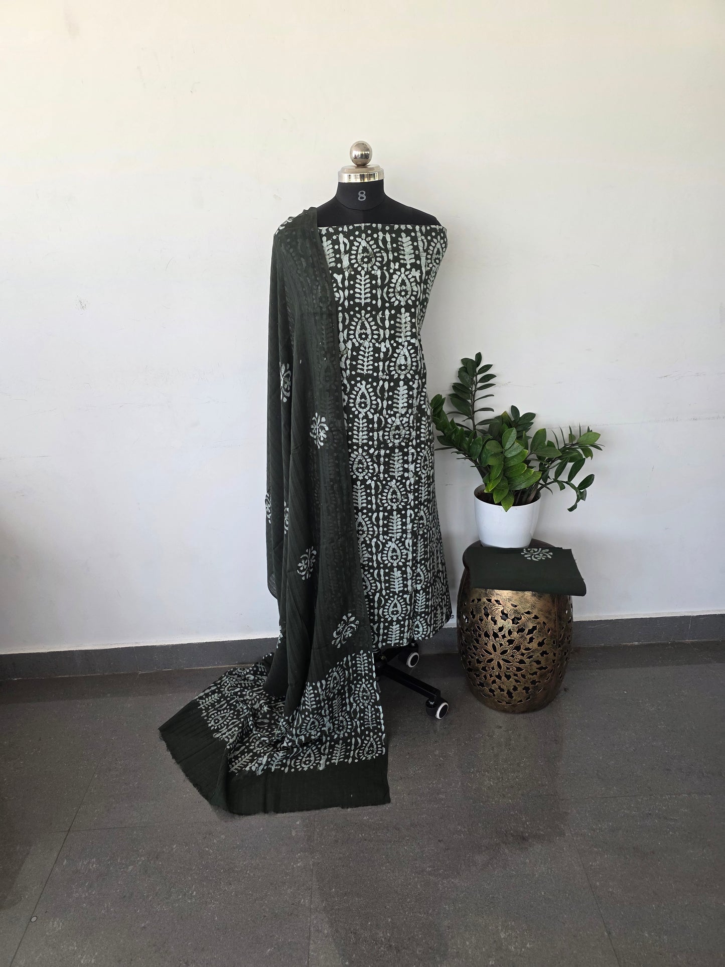 Light weight pure wax batik cotton set - Mehandi green