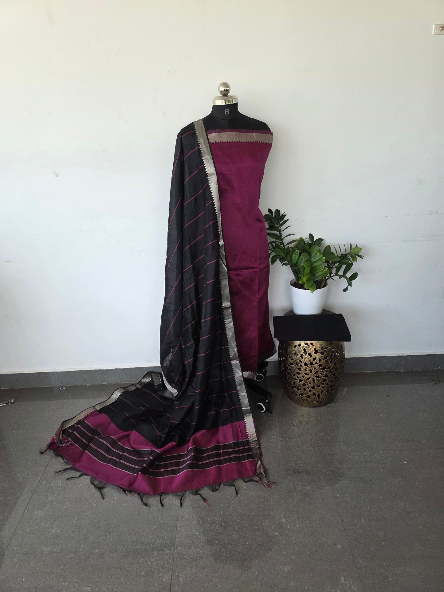 Mangalagiri silk set - beetroot pink with black