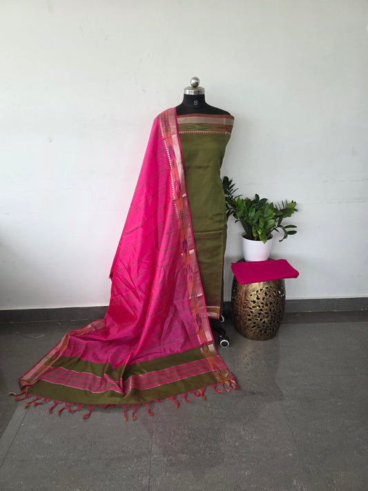Premium mangalagiri silk set with pochampally border - Green with pink