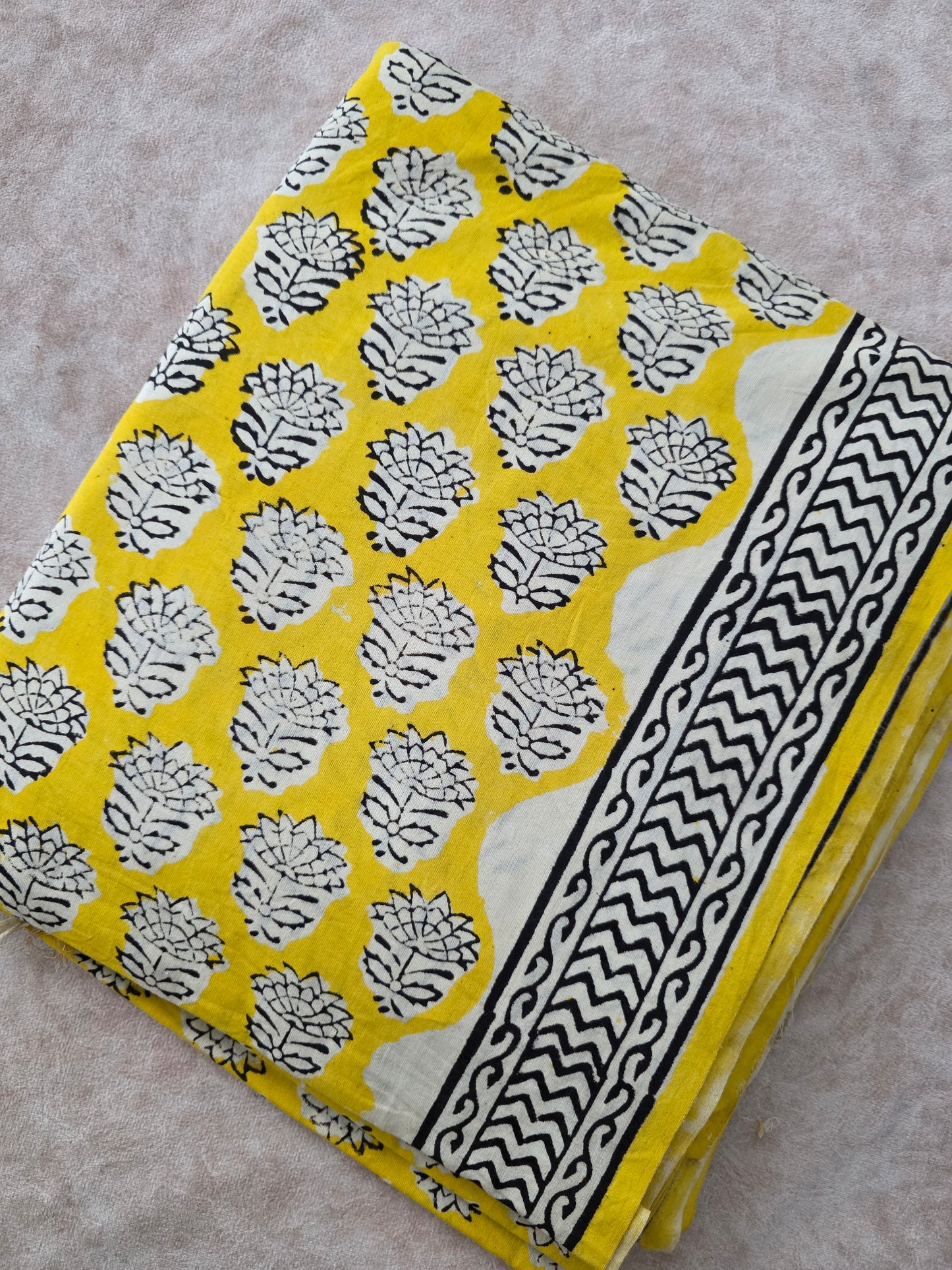 Handblock cotton set with kota shawl- yellow black floral