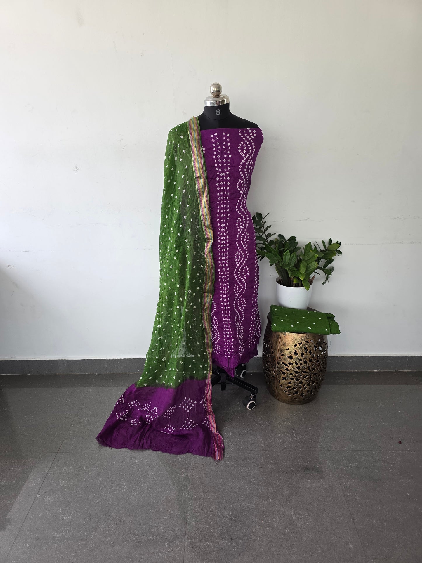 Premium bandhini cotton set - Voilet wave
