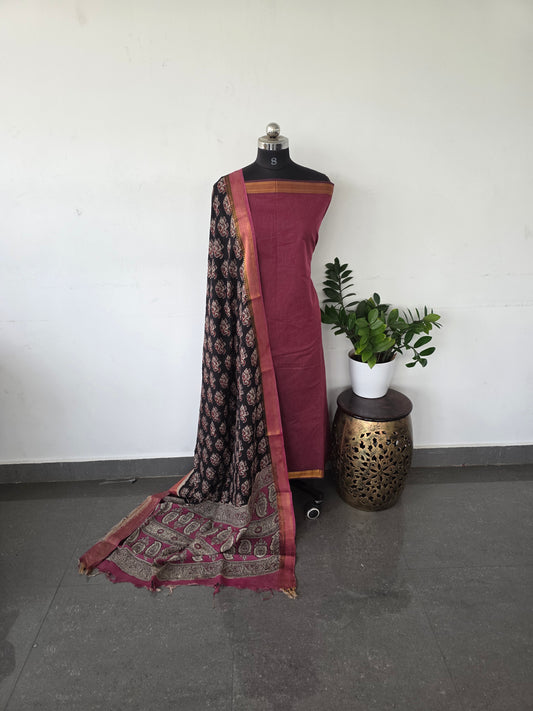 Premium mangalagiri cotton with kalamkari set - pink with black