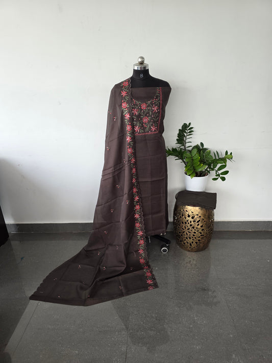 Embroidery kota set - brown K1