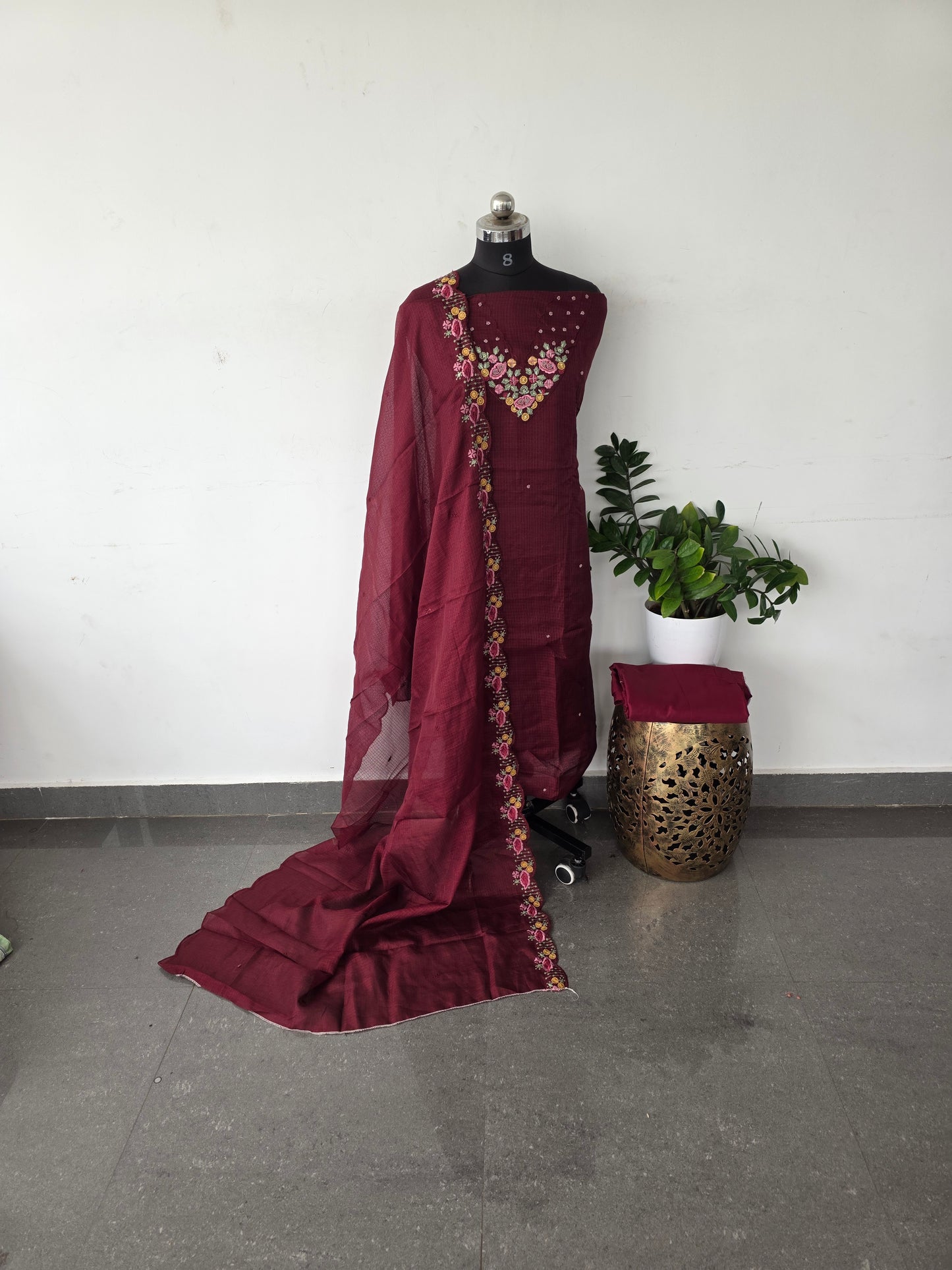 Premium parsley embroidery kota set [with lining ] set - maroon