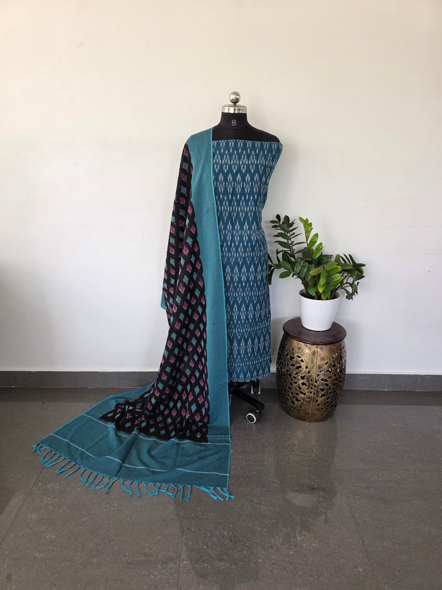 Mercerised ikkat cotton top with mul ikkat shawl - w1