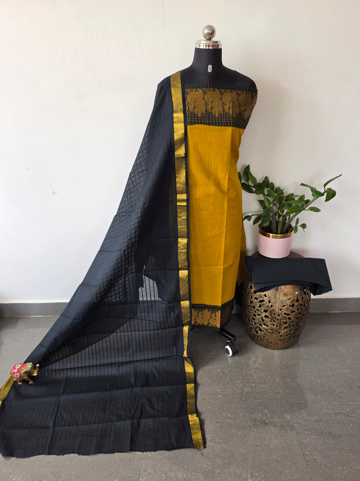 Madurai sungudi zari kattam salwar set-MS177