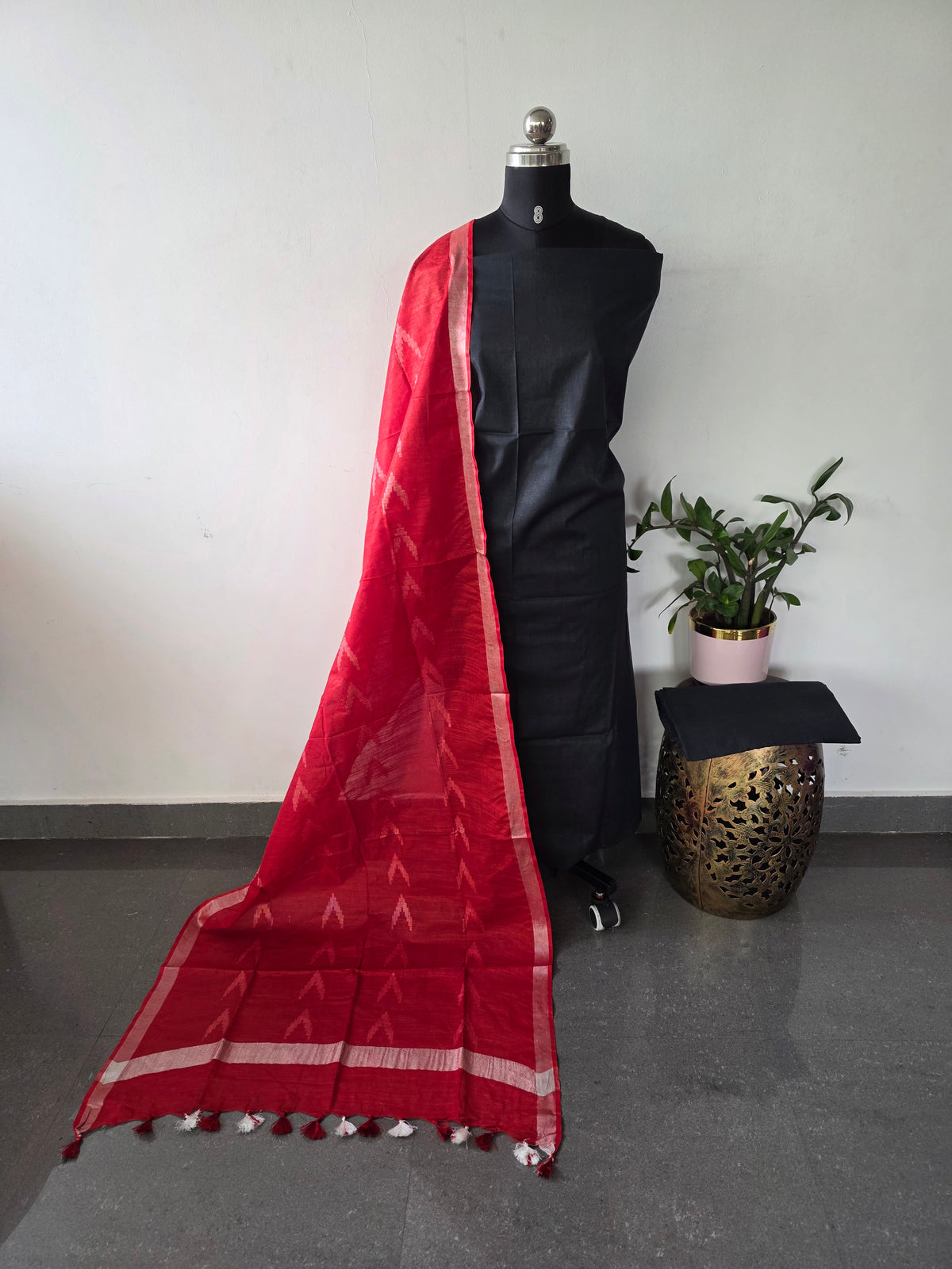 Bhagalpuri katan set with cotton linen duppatta(Black)-BA615