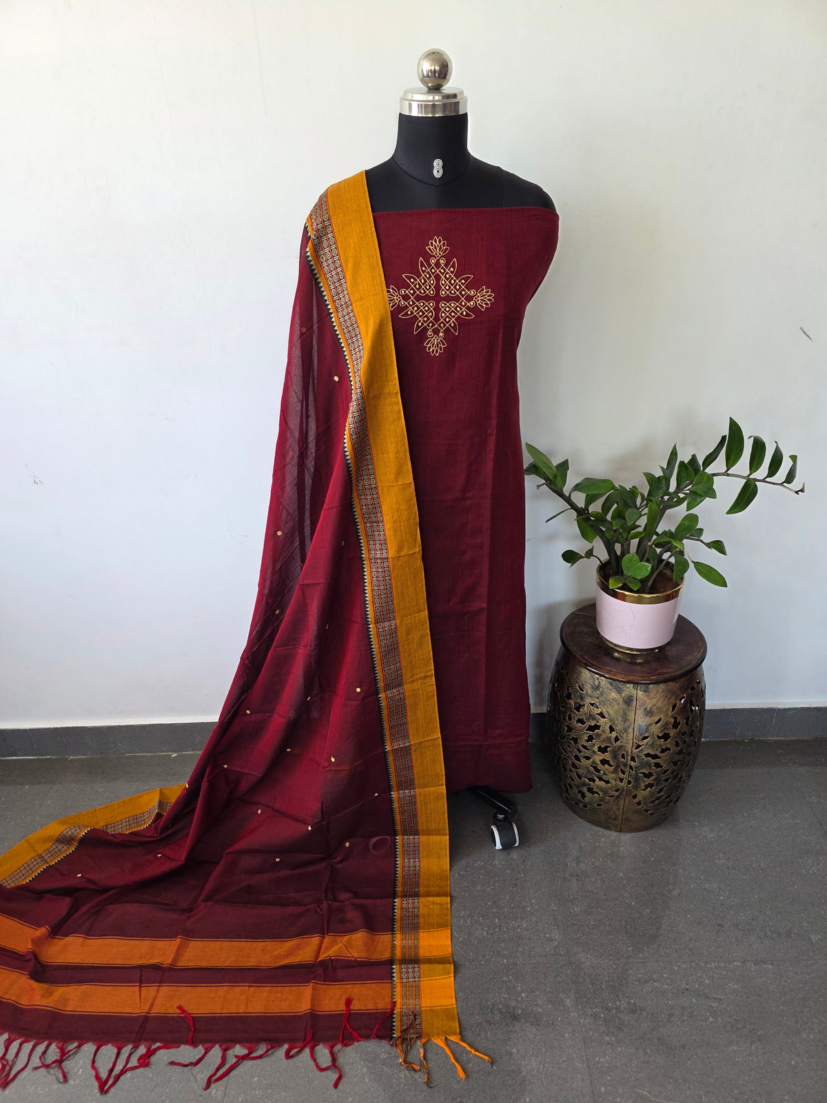 Kolam Embroidery Narayanapet salwar (4.5 mtrs) -NA797
