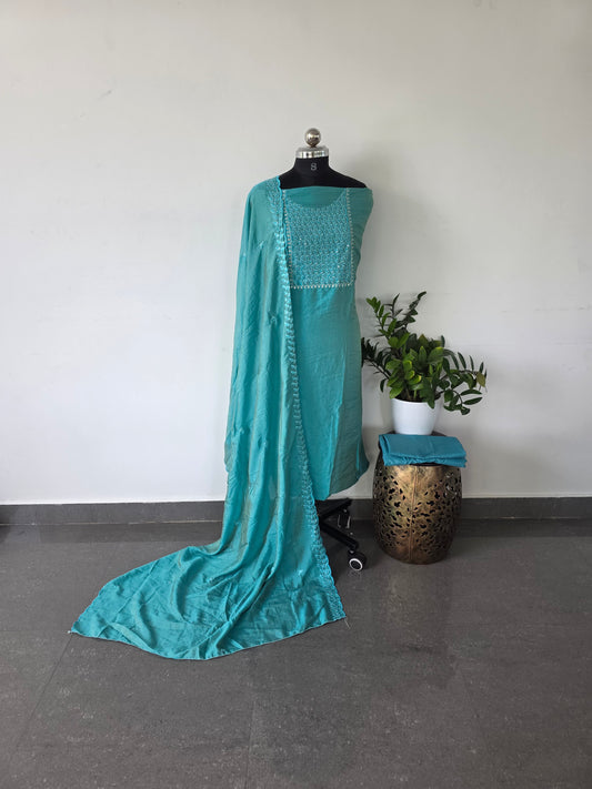 Premium soft silk set - V7