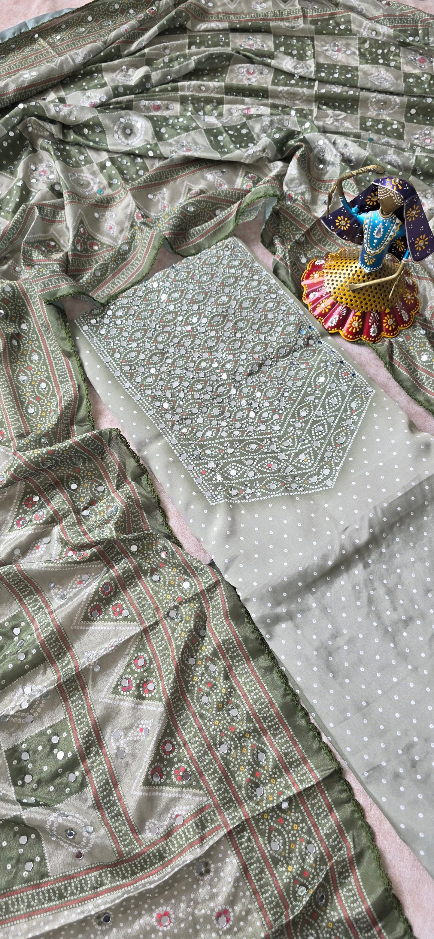 Party wear bandhani muslin silk top with mirror work - Mirror 3