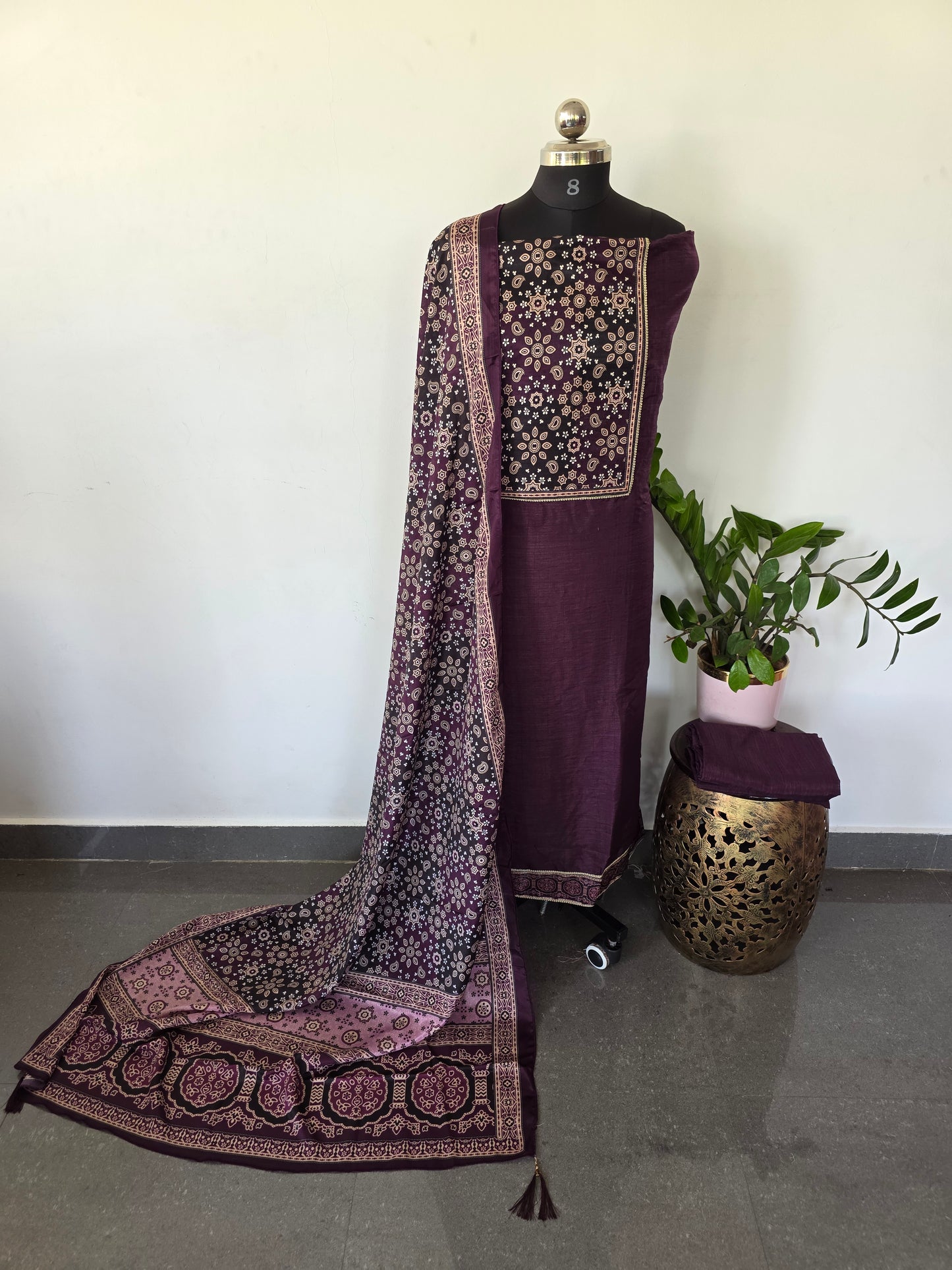 Fancy vichtra ajrakh silk set - CLA127