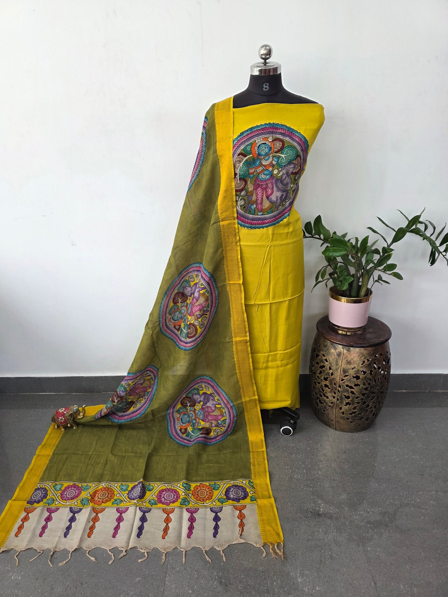 Handcrafted Penkalamkari bangalore silk set - KH183