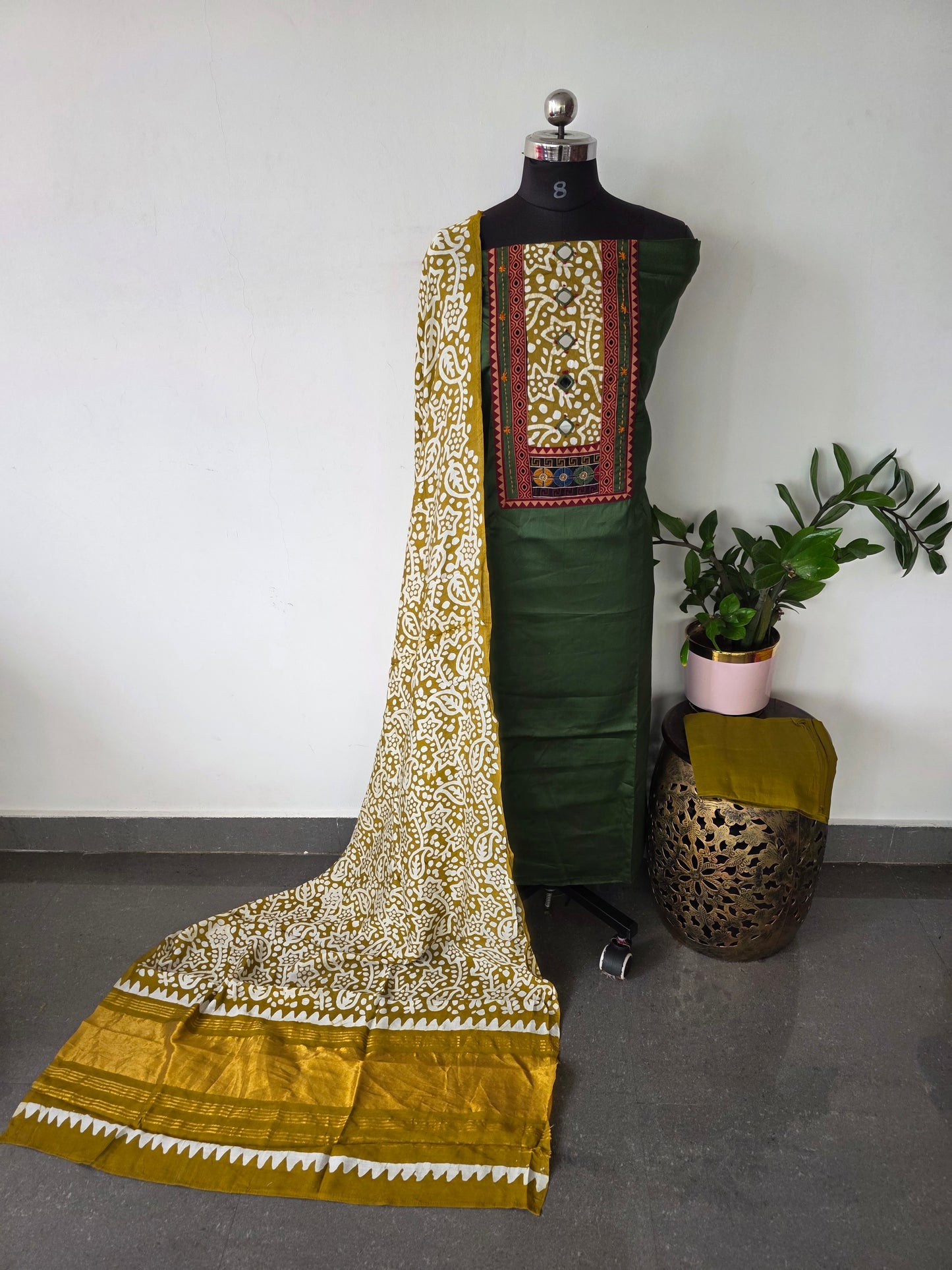 Premium Satoon cotton top with lagdi patta chanderi shawl - AS57