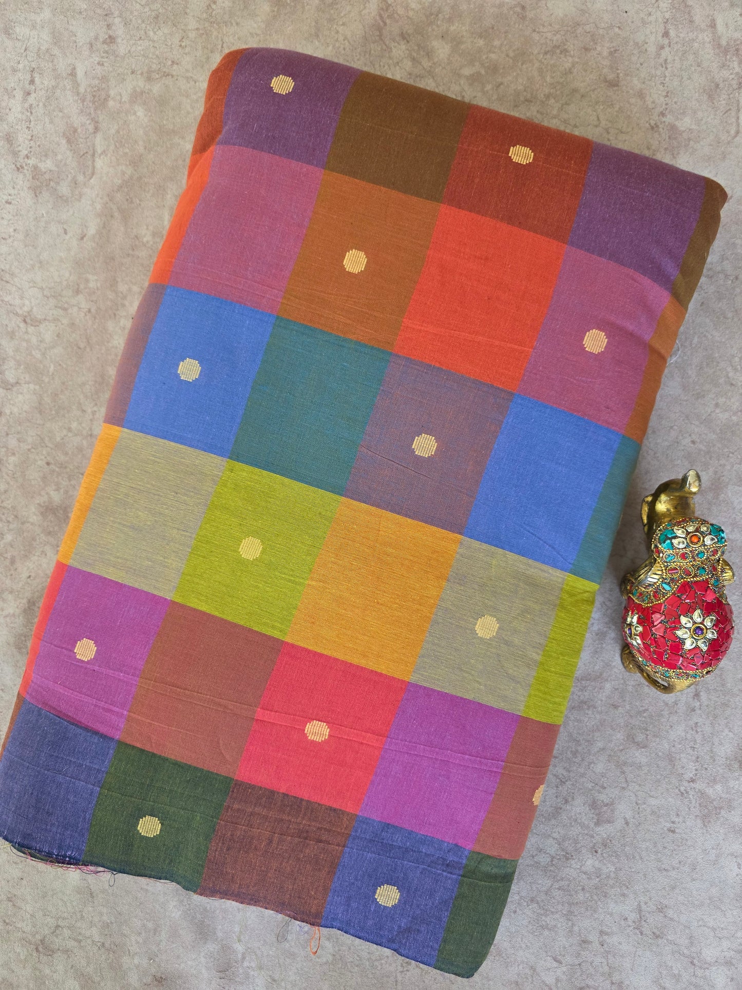 Madras kattam prewashed with butta weave fabric (4 inches*4 inches) - MD102
