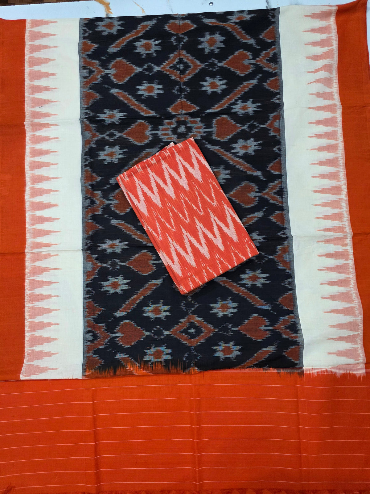 Ikkat cotton with Handloom Mercerised ikkat duppatta - WW798