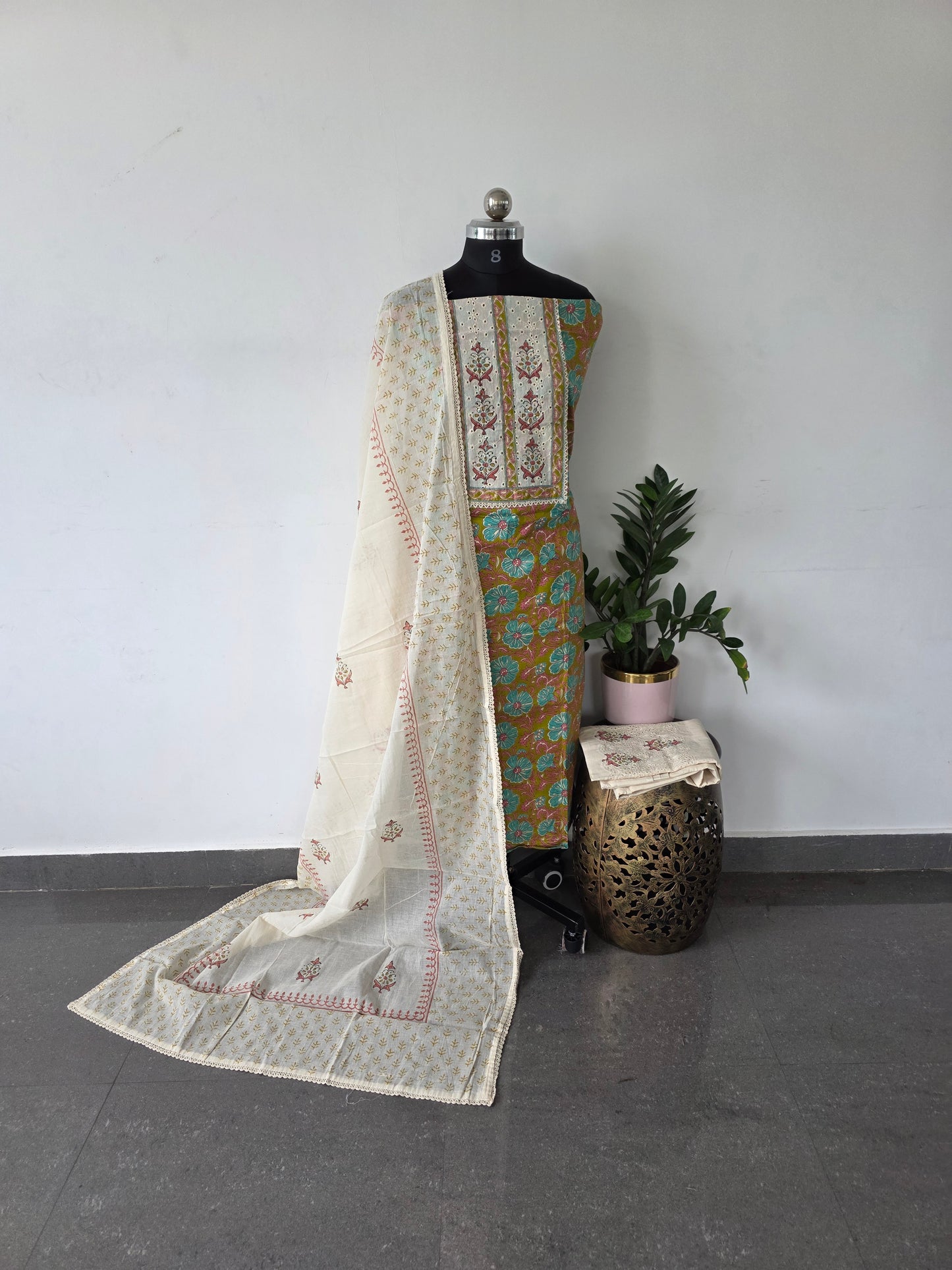 Jaipuri cotton set with hakoba bottom