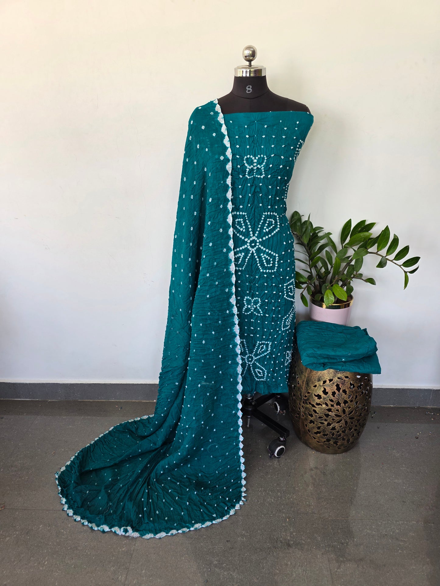 Handcrafted bandhani cotton set -B75