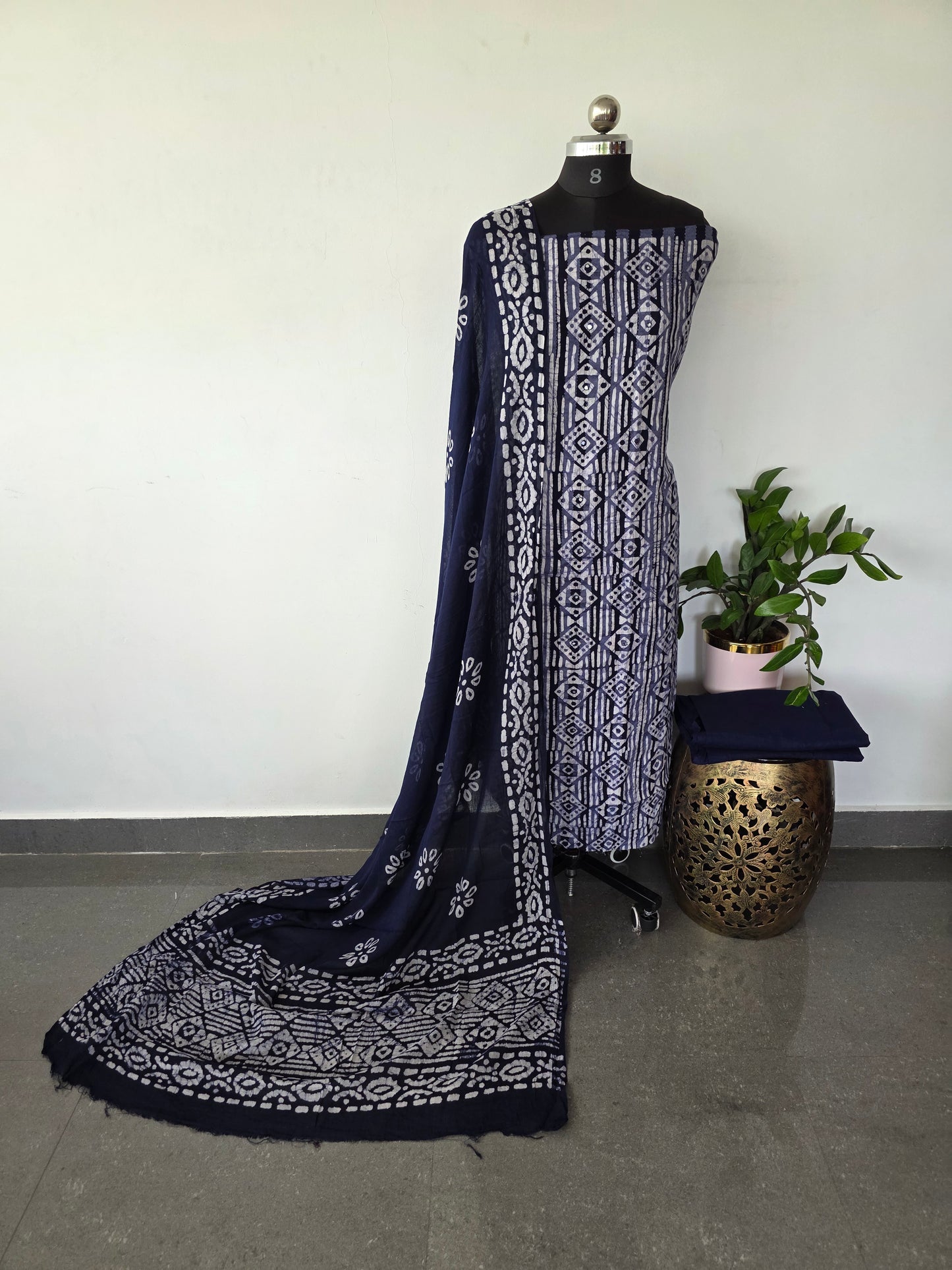 Dull patta kantha batik cotton set with mirror work - BA233