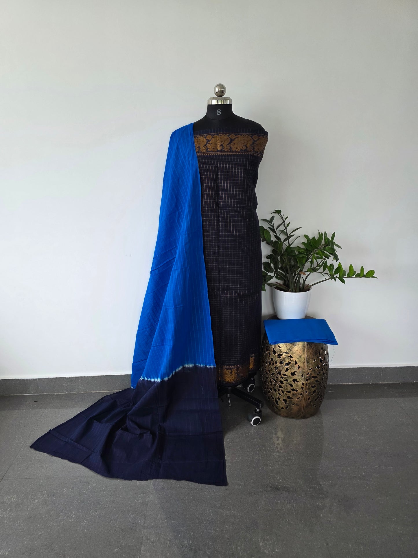 Madurai sungudi zari kattam salwar set - dark blue with ink blue