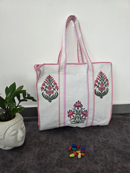 Handblock Jaipuri quilted cotton bag with zipper - QZ42