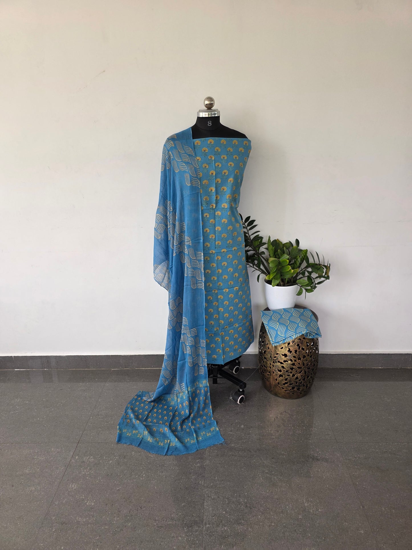 Pure jaipuri handblock cotton set with chiffon shawl (2.5 mtrs) - 204