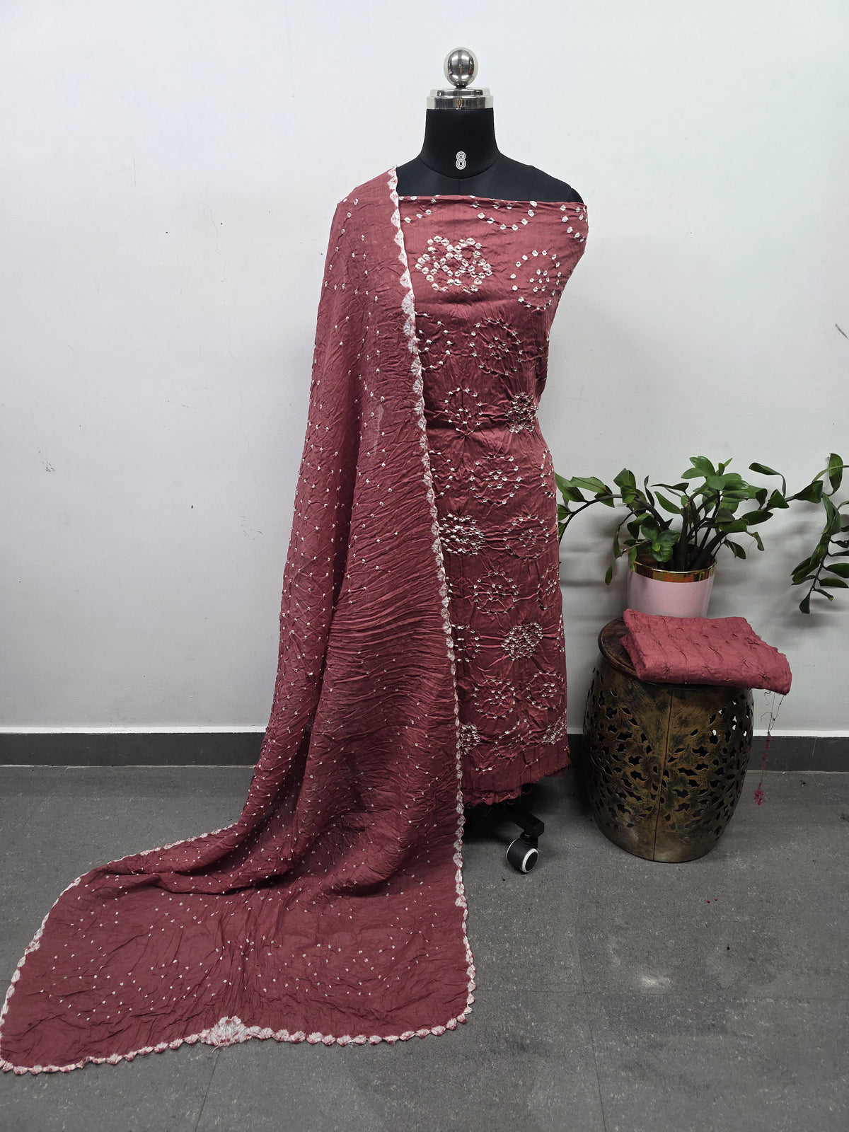 Handcrafted bandhani cotton set  -B205