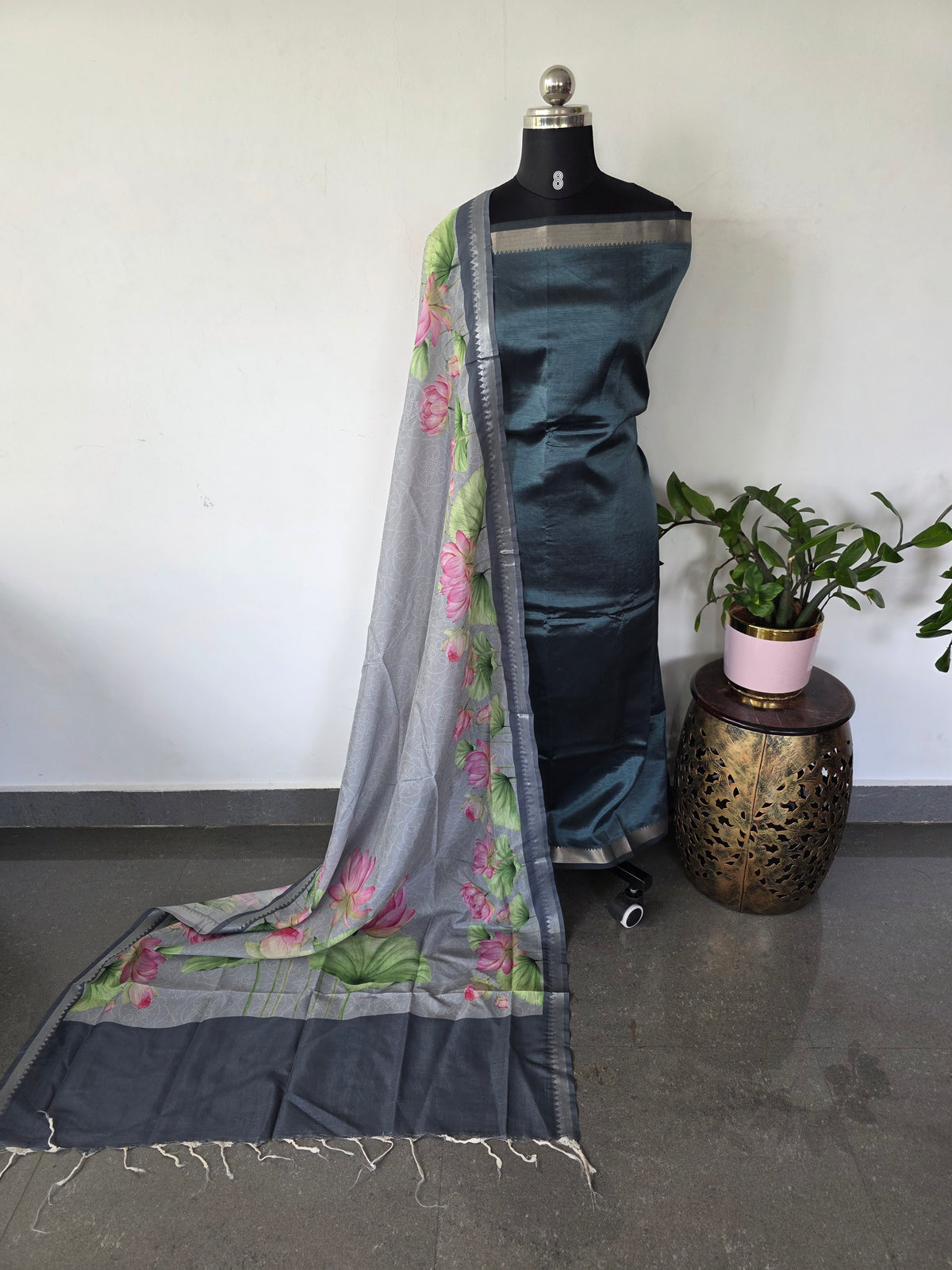 Handloom Mangalagiri silk top with digital mangalagiri silk shawl -RV214