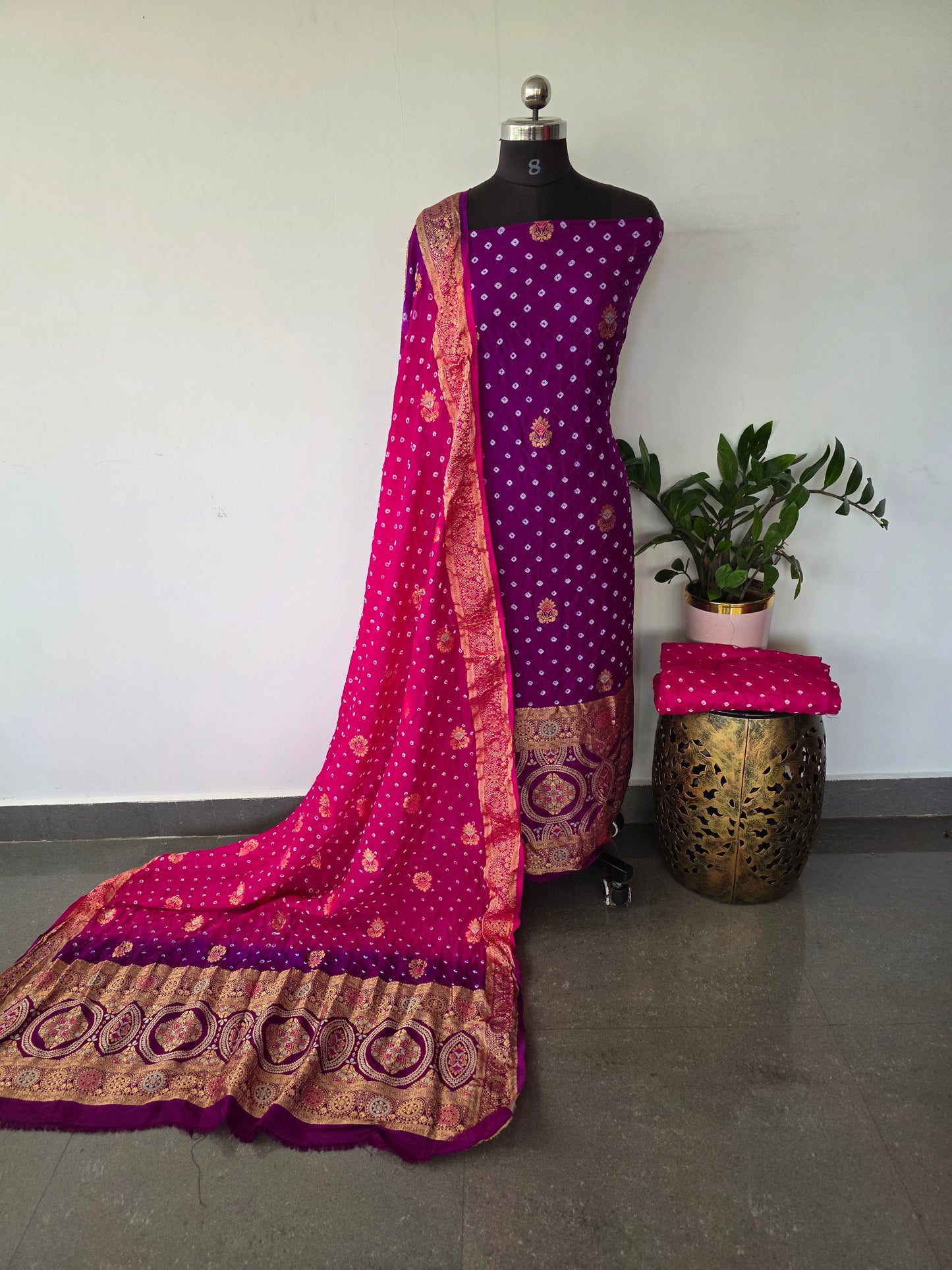 Handcrafted Dola silk banarasi bandhani set -BN141