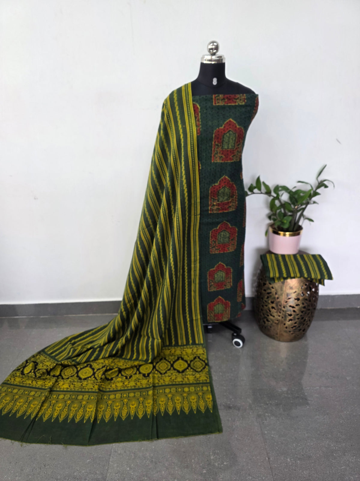 Handcrafted hakoba ajrakh cotton set -HZ330