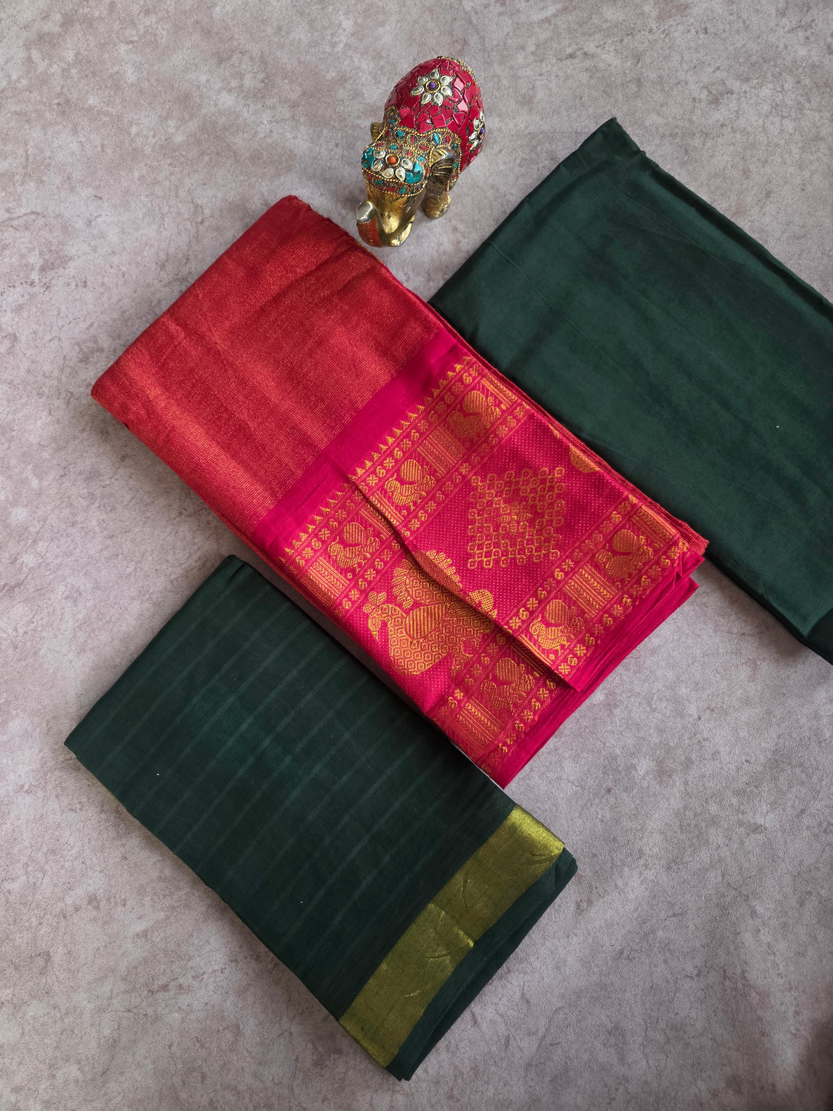 Madurai sungudi tissue with kolam border -MS114
