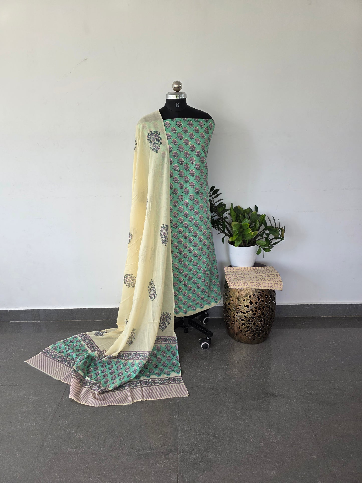 Pure jaipuri cotton set (2.5 mtrs) - 202