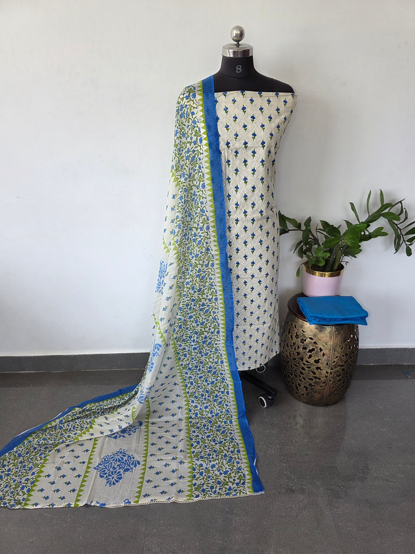 Chikankari embroidery soft cotton set - AS105