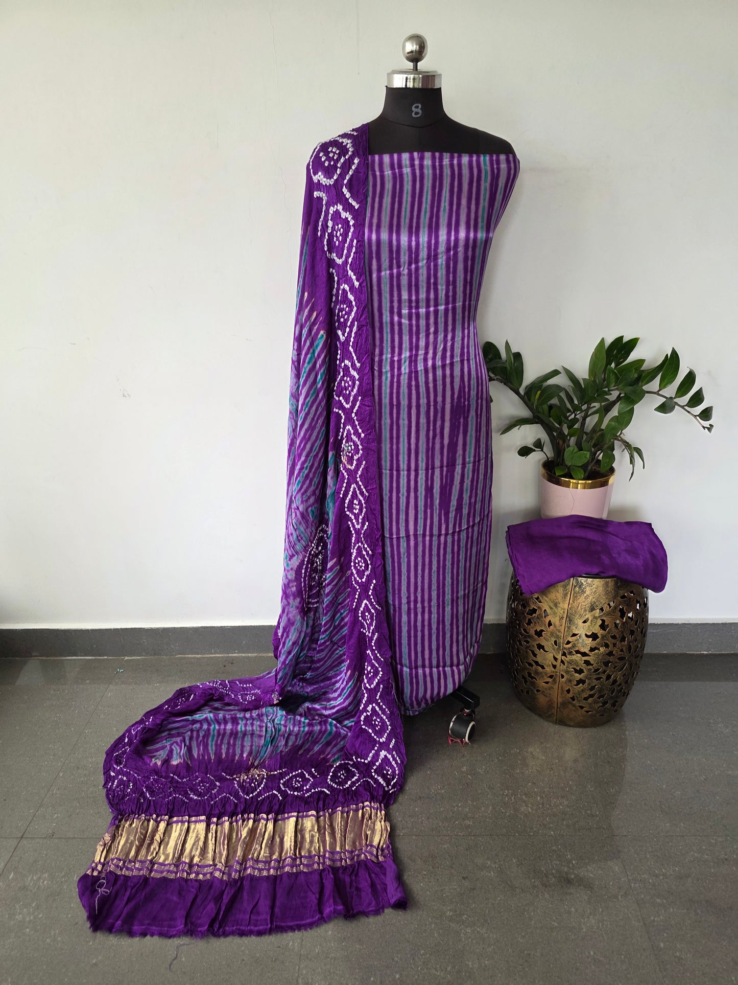 Handcrafted Tie & dye modal silk set with lagdi patta-BN110