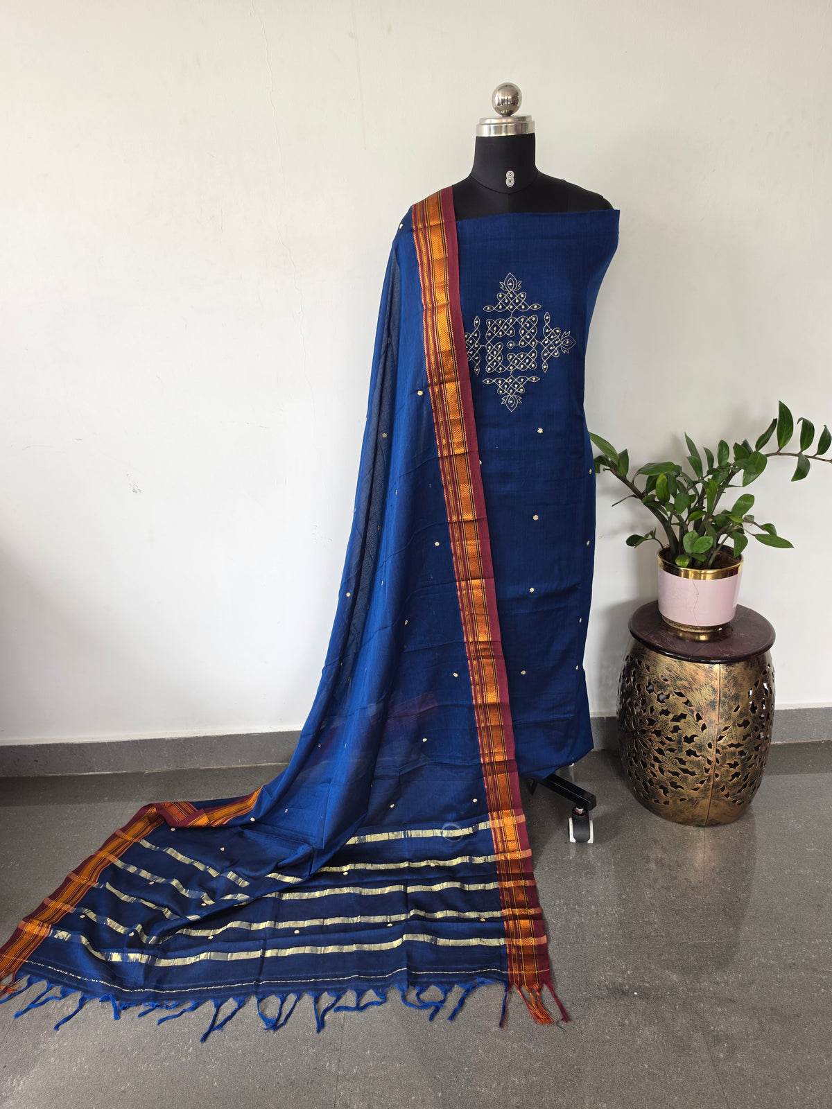 Kolam Embroidery Narayanapet salwar (4.5 mtrs) -NA619