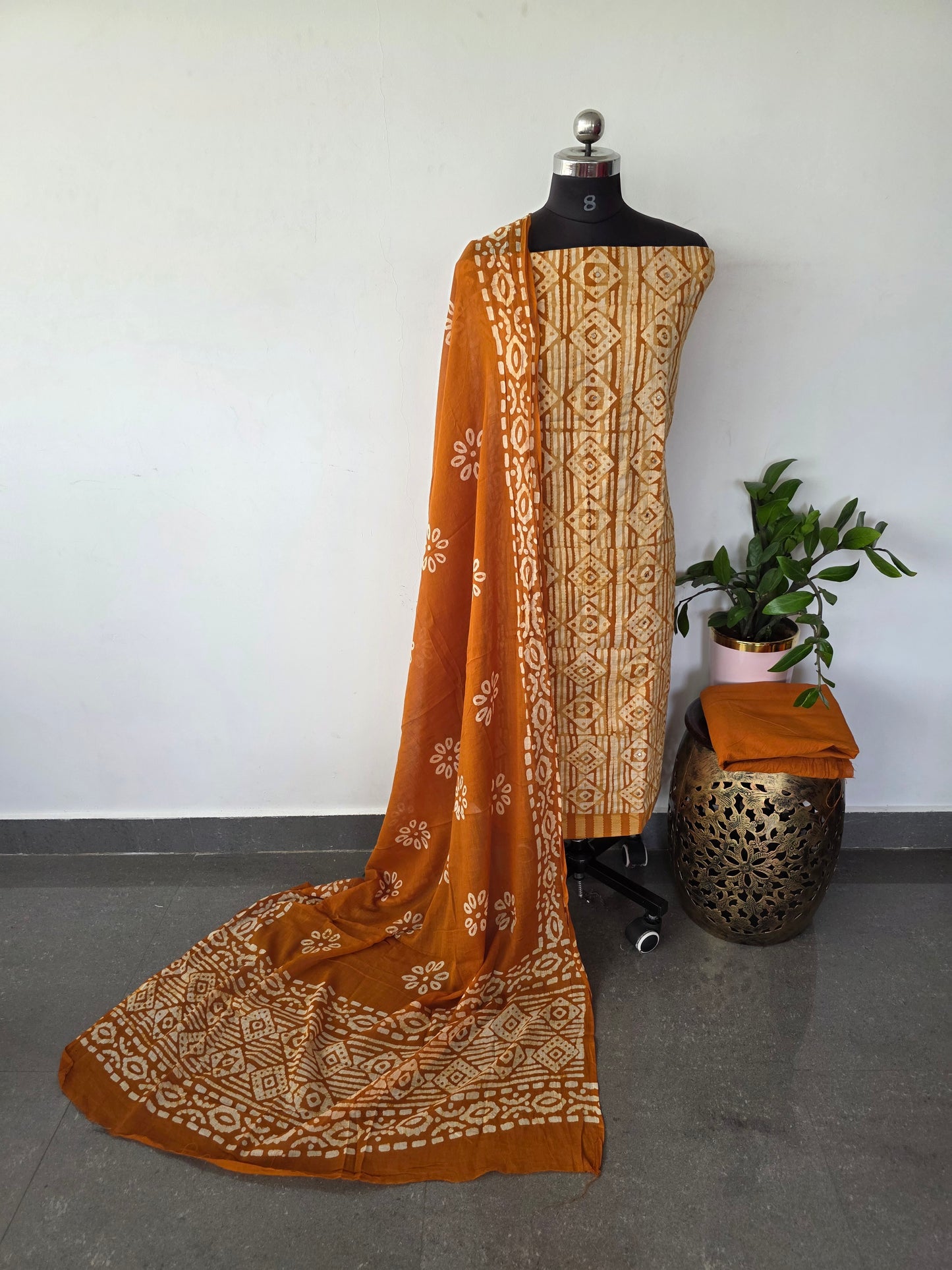 Dull patta kantha batik cotton set with mirror work - BA234