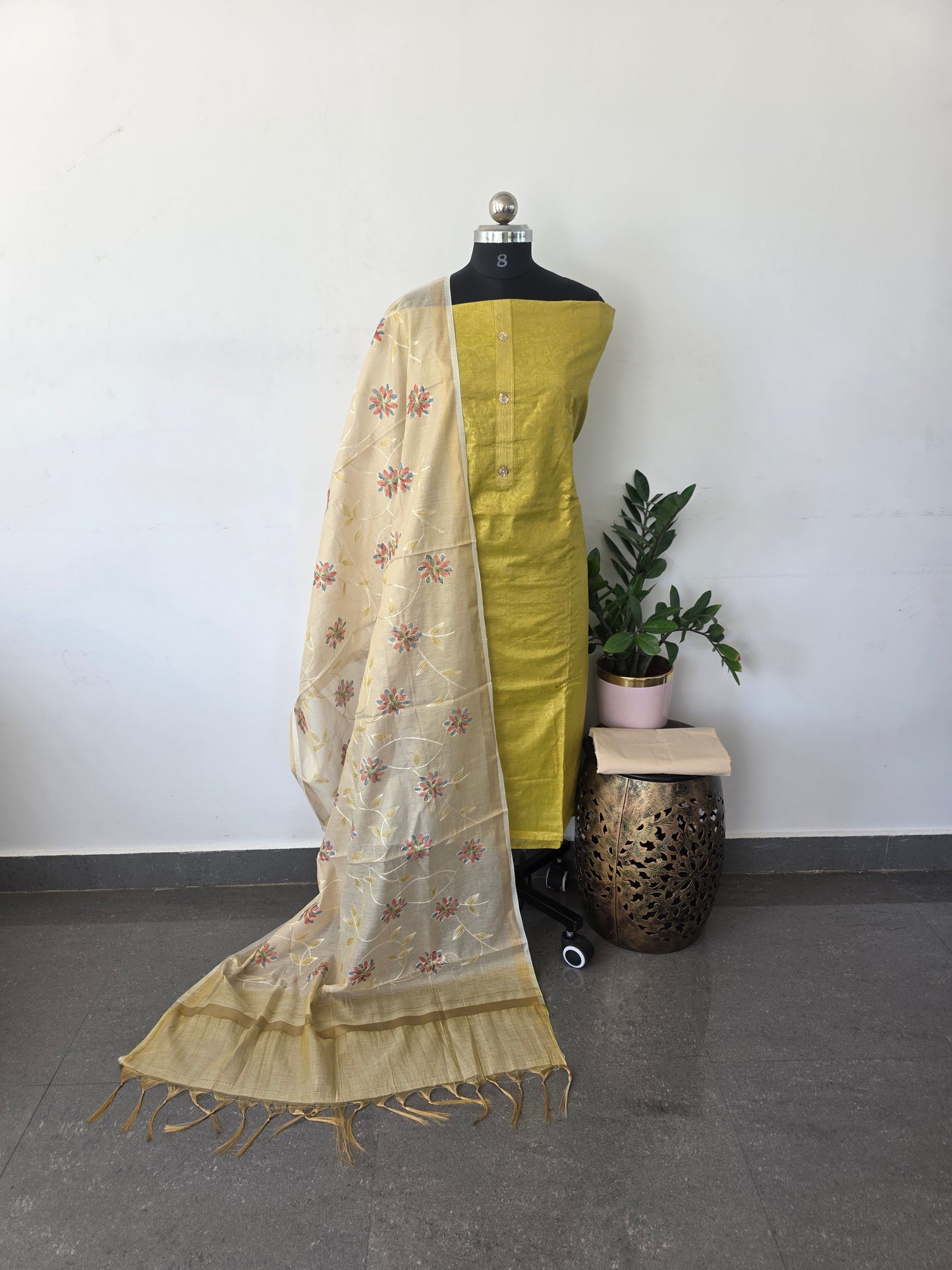 Premium shimmer tissue silk set -