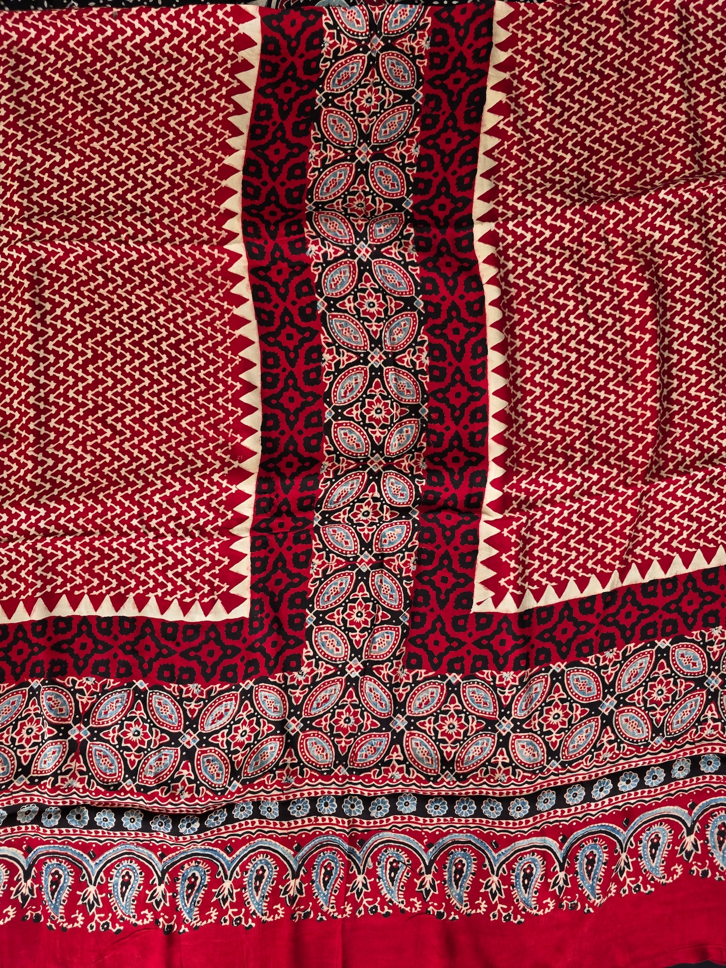 Handcrafted ajrakh modal silk with lagdi patta shawl set - HZ148