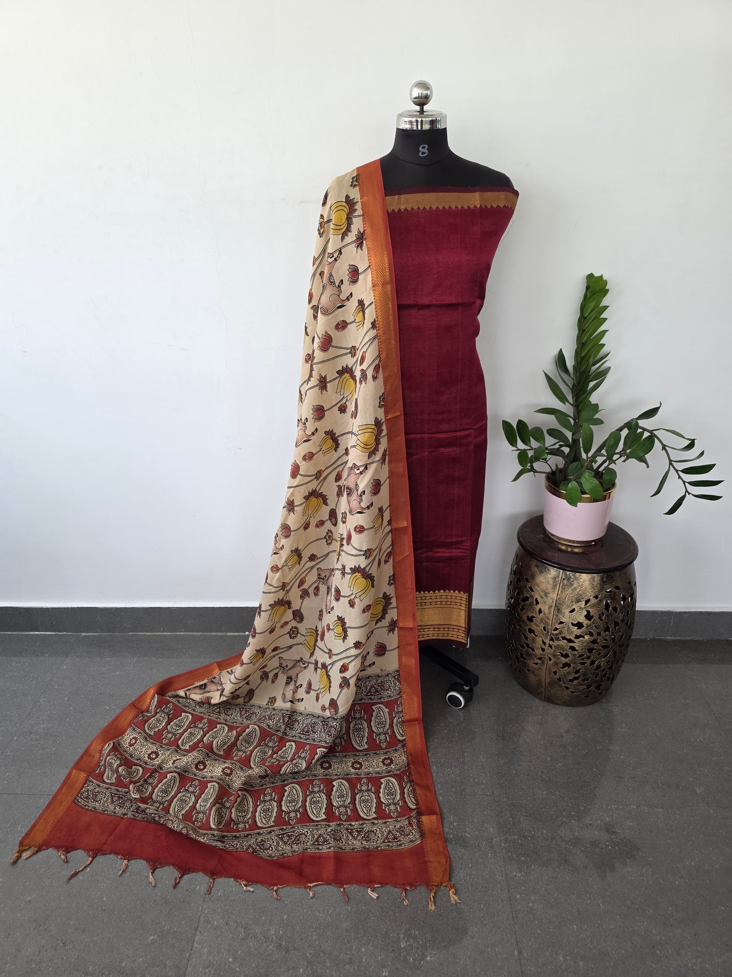Handloom Mangalagiri silk kanchi border top with chennuri silk kalamkari shawl  - AK105