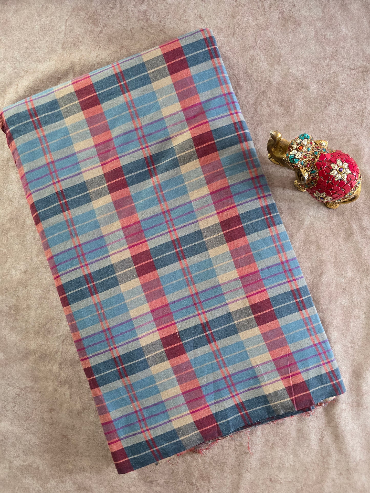 Prewashed Checked south cotton running material (0.5 mtrs) - HRM316