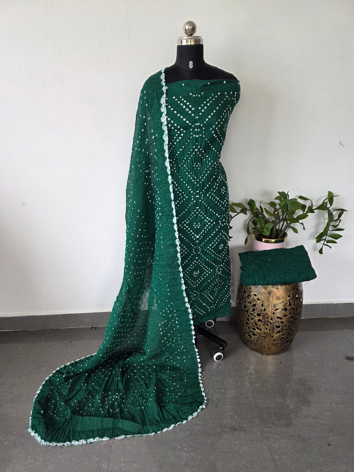 Handcrafted bandhani cotton set  -B158