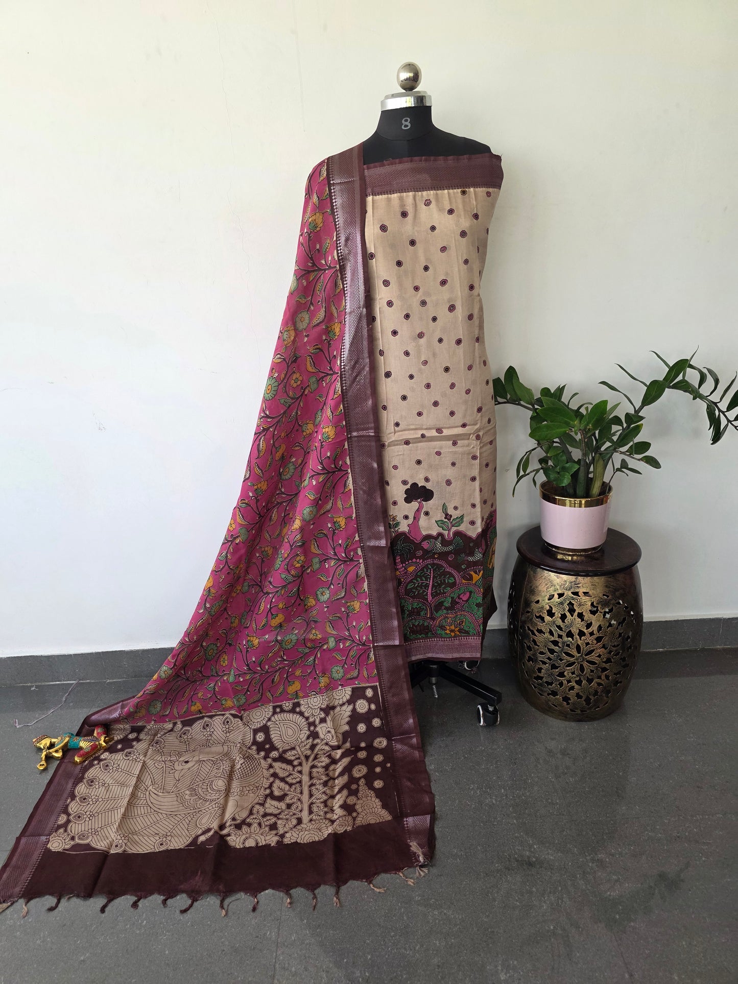 Kalamkari katha-  Chennuri pure kalamkari silk set - AK383