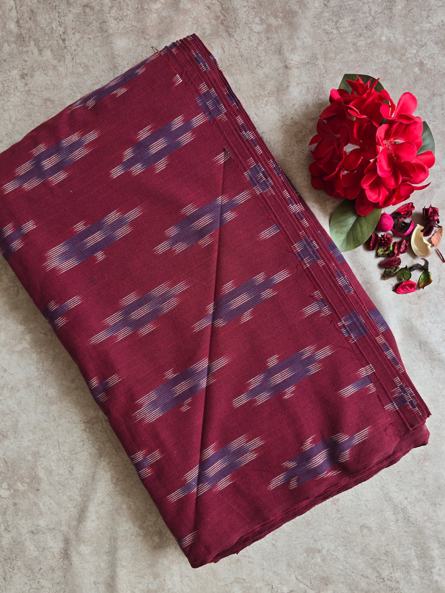 Pochampally ikkat running material ( 0.5 mtrs ) - MZ24