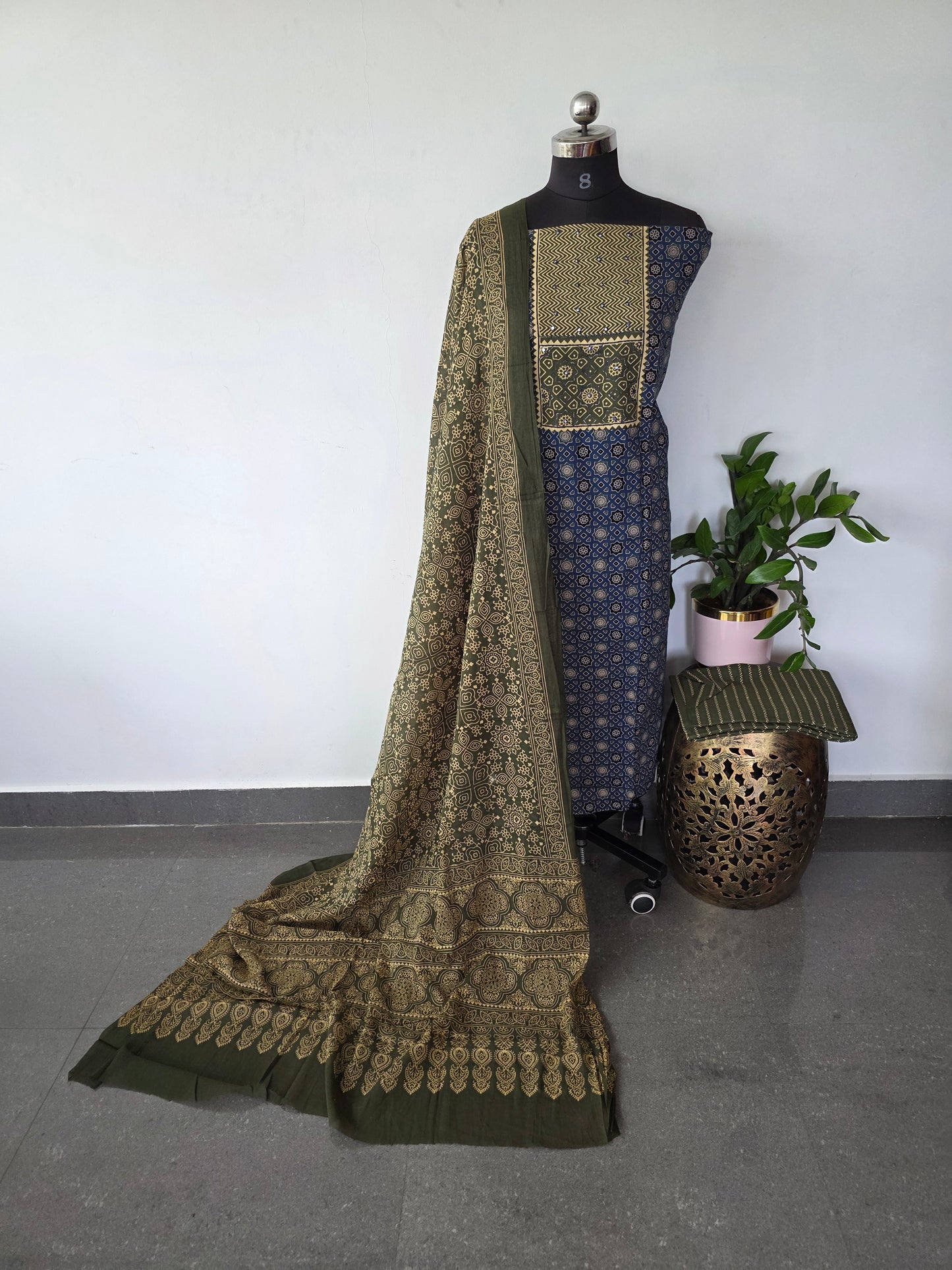 Gamthi ajrakh cotton set - BA278