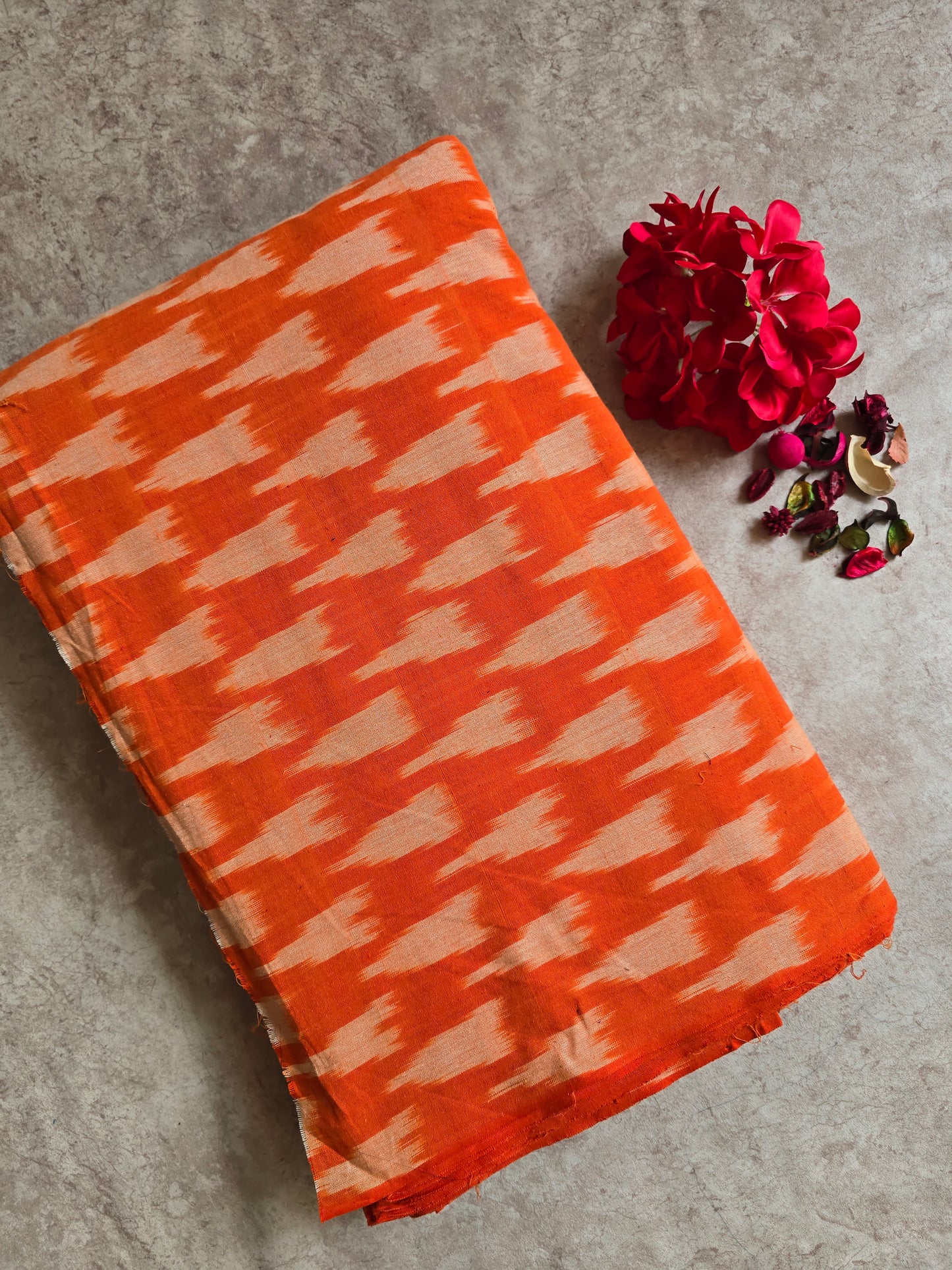 Pochampally ikkat running material ( 0.5 mtrs ) - MZ6