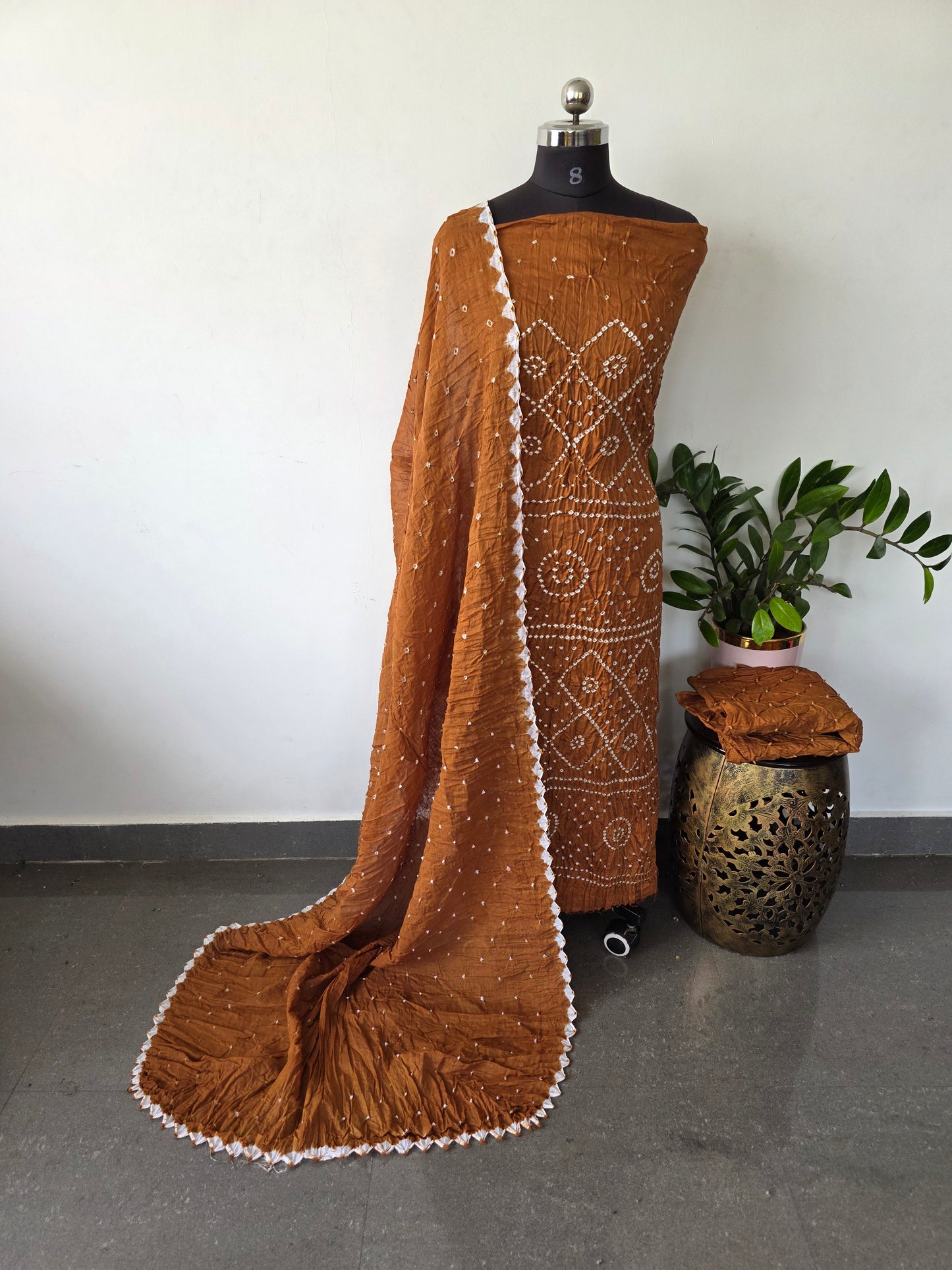 Handcrafted bandhani cotton set -B110