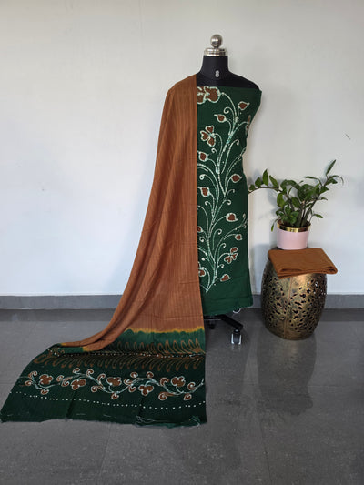 Handcrafted wax batik cotton set - H10