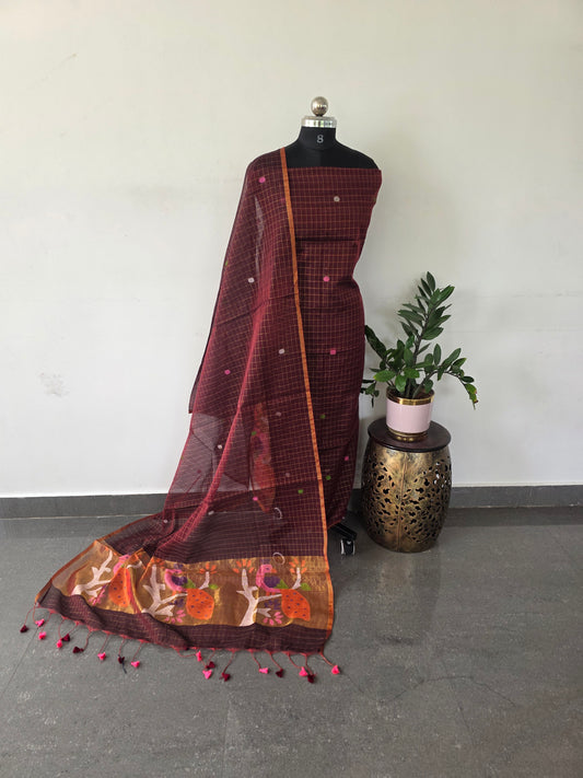 Premium zari checked muslin jamdhani set  - HU50