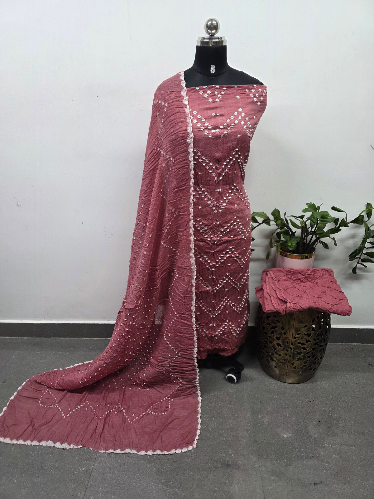 Handcrafted bandhani cotton set  -B204
