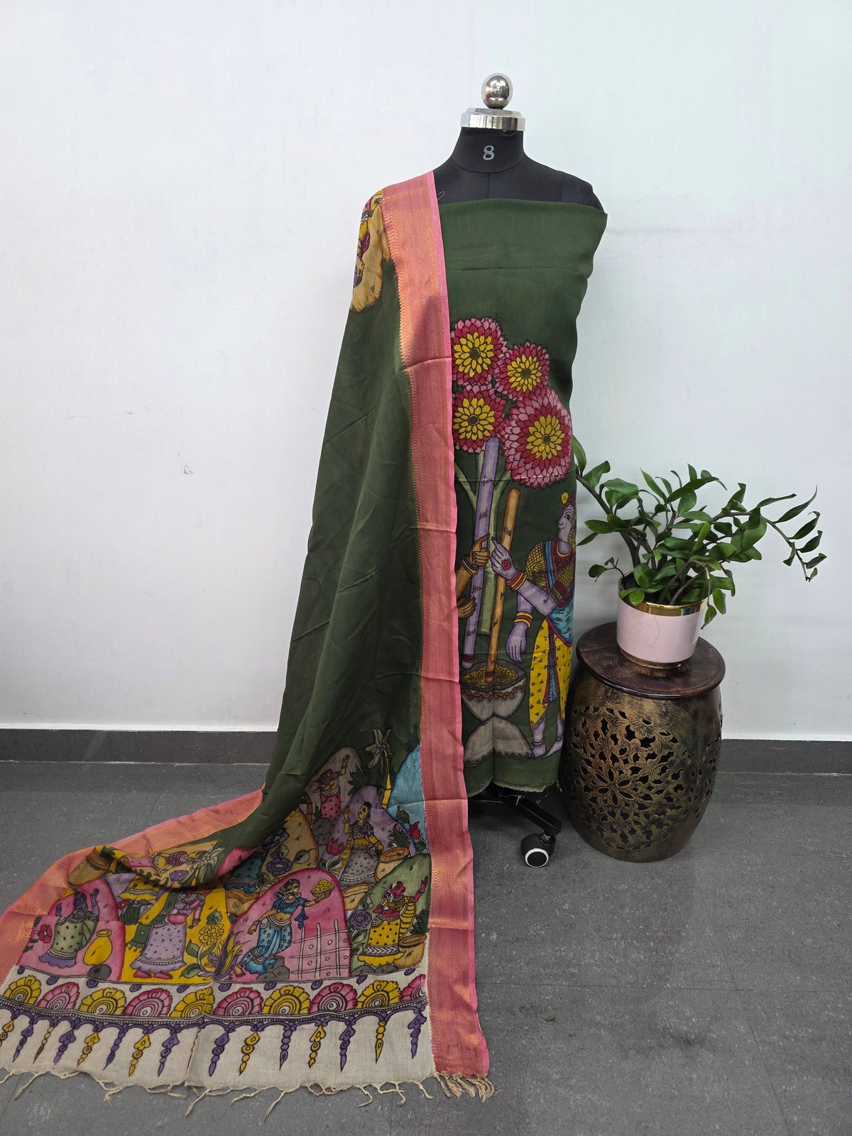 Kalahasthi Handcrafted Penkalamkari bangalore silk set -KH264